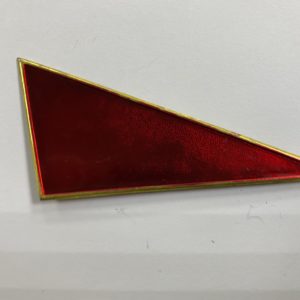 Флажок на берет неуст. (уголок) мет. красный Флажок на берет